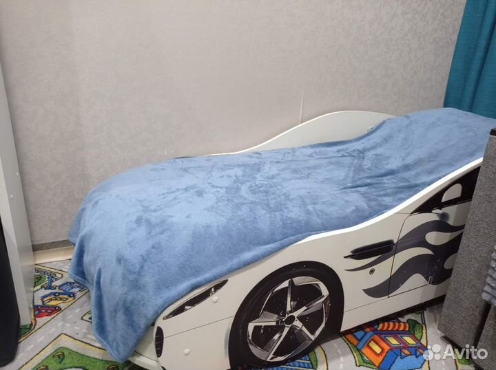 Детская кровать машинка с матрасом