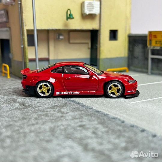 Mini GT Nissan Silvia Rocket Bunny
