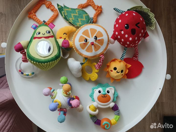 Развивающие игрушки для малышей