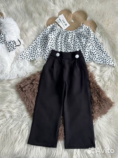 Костюм Zara для девочки с брюками