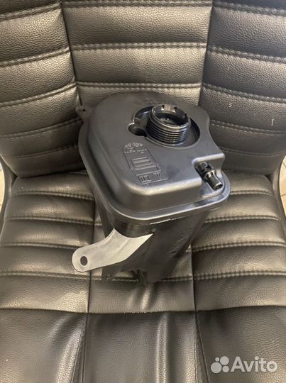 Расширительный бачок BMW Х5 X6 Е70 E71 F15 F16