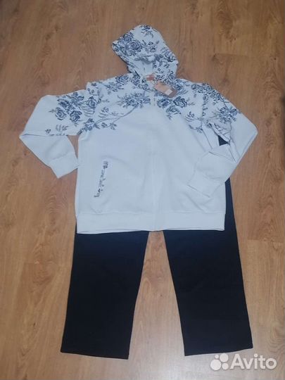 Спортивный костюм женский новый
