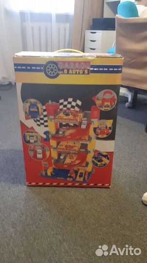 Парковка гараж 4 уровня, лифт