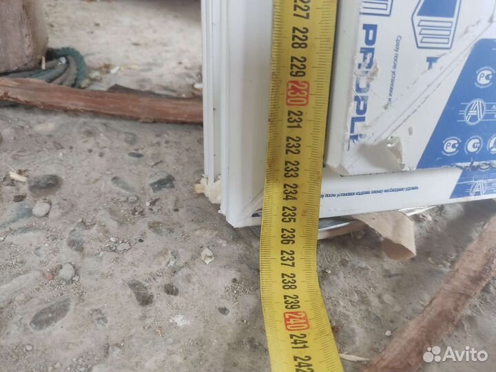 Дверь в полном сборе металлопластиковая