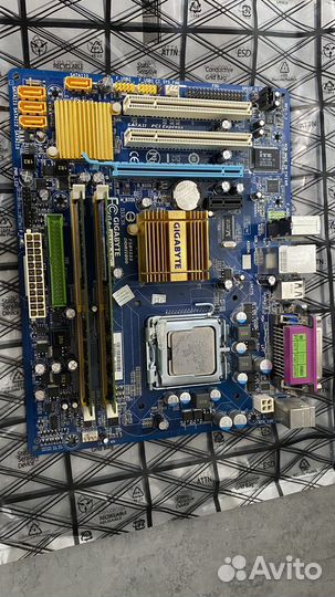 Материнская плата