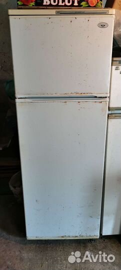 Холодильник на запчасти