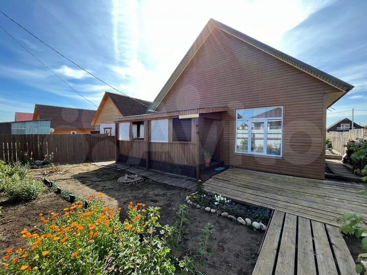 Дом 90 м² на участке 5 сот.