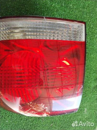 Стоп-сигнал правый Volkswagen Touareg BKJ 2004