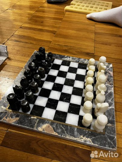 Шахматы из мрамора