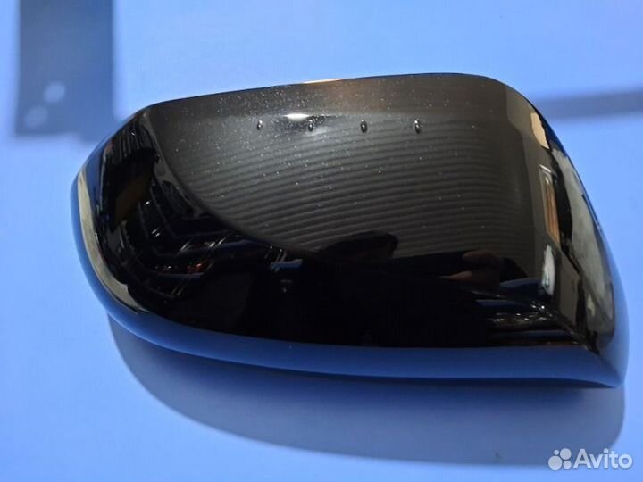 Крышка зеркала заднего вида правая Toyota Camry