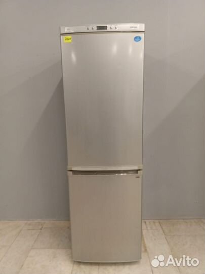 Б/У Холодильник в отличном состоянии
