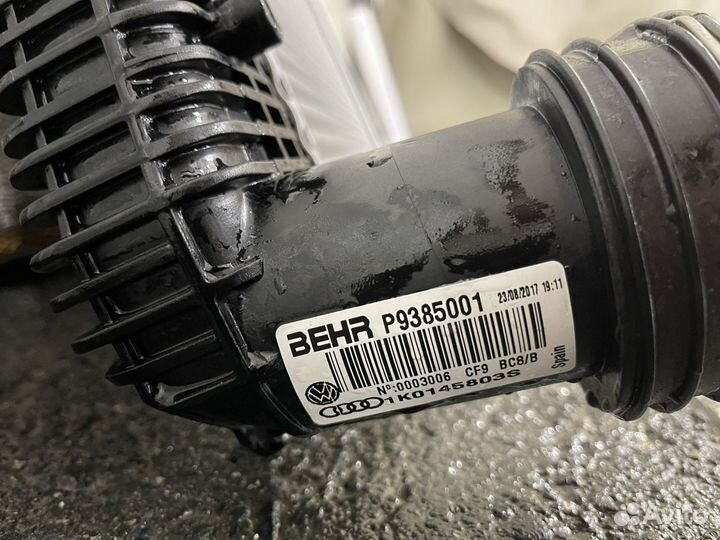 Радиатор интеркулера VAG SKoda идеал оригинал