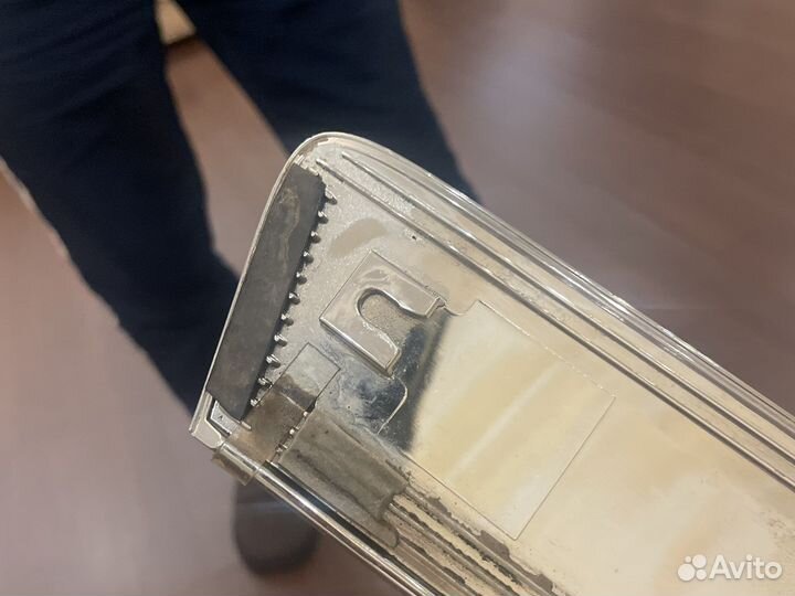 Молдинг крышки багажника toyota land cruiser 200