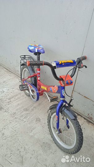 Велосипед четырехколесный Человек паук