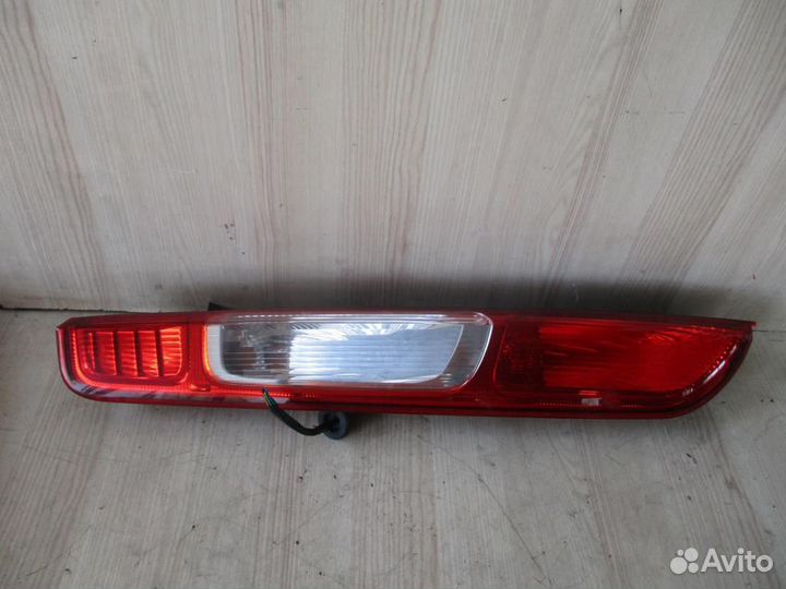 Фонарь задний левый Ford Focus 2 2005-2008