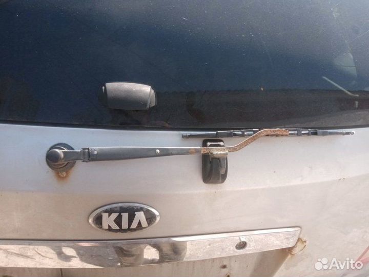 Поводок дворников задний Kia Sorento 2003