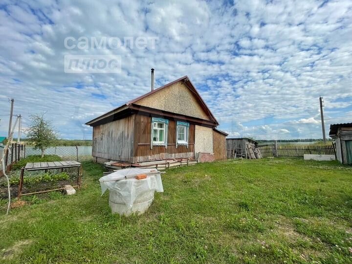 Дом 30 м² на участке 15 сот.