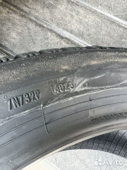 Шины зима Pirelli RunFlat 275/40R22 на Zeekr 001