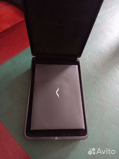 Коробка для телефона vertu