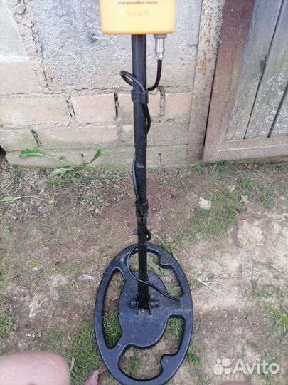 Металлоискатель st944 +