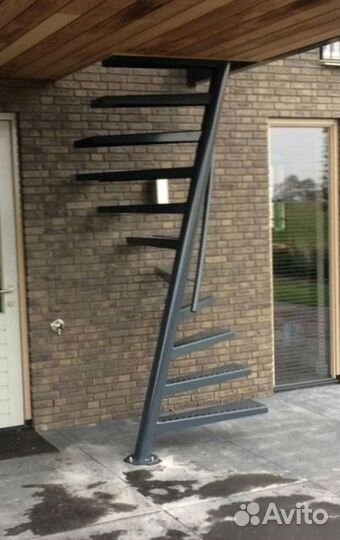 Металлическая лестница