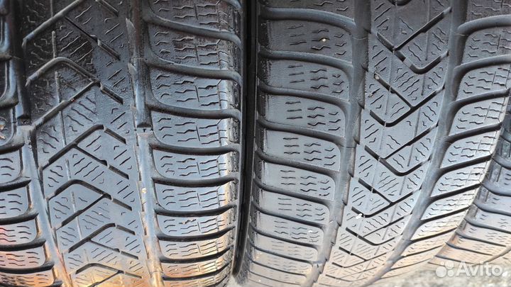 Pirelli Sottozero Winter 240 225/45 R19 и 245/40 R19