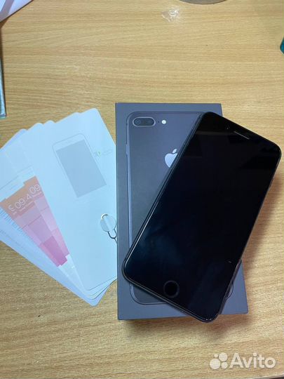 Телефон iPhone 8 plus