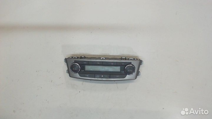 Переключатель отопителя Toyota Avensis 3, 2010