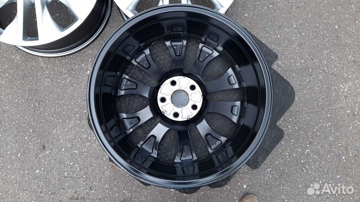 Оригинальные диски Toyota RAV4 XA50 R19 комплект