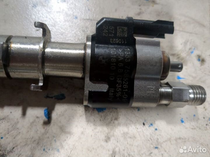 Форсунка топливная BMW 5 E60, 2009