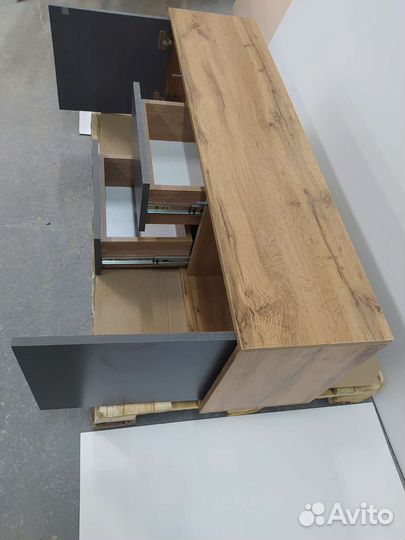 Подвесная тумба под тв