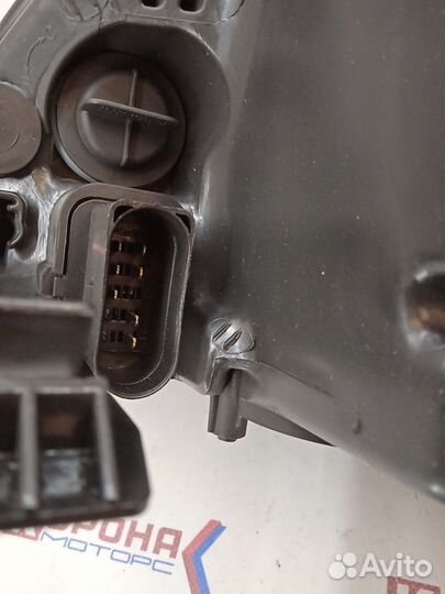 Фара правая черная с электрокорректором ford Focu