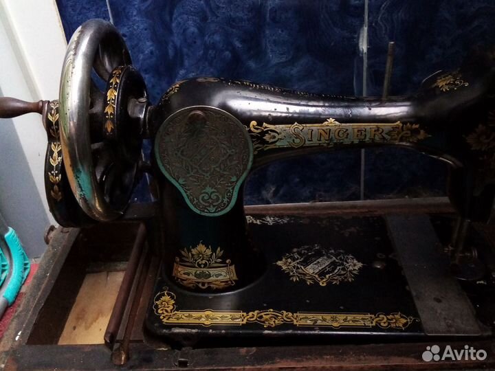Швейная машина Singer