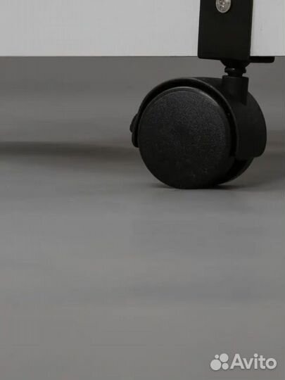 Стол письменный с ящиками компьютерный