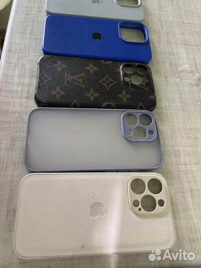 Чехлы на iPhone 13 pro