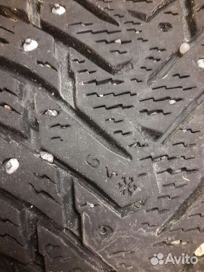 Nokian Tyres Hakkapeliitta 8 215/60 R16