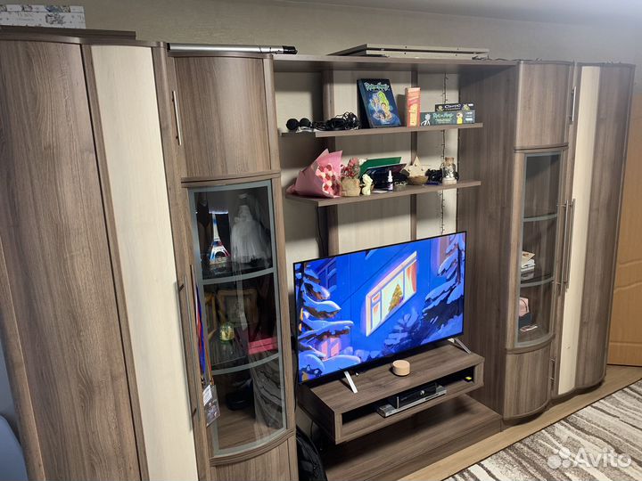 Стенка в гостиную