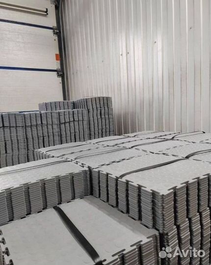 Модульная пвх плитка в автосервис / сто