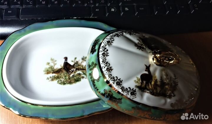 Чашка чайная. Охота зеленая Queen's Crown Чехия
