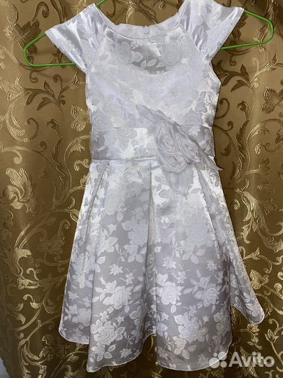 Продам платье детское