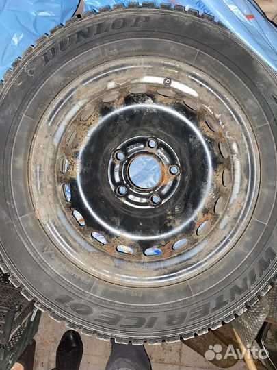 Резина Dunlop (япония) зимняя шипы 15 радиус