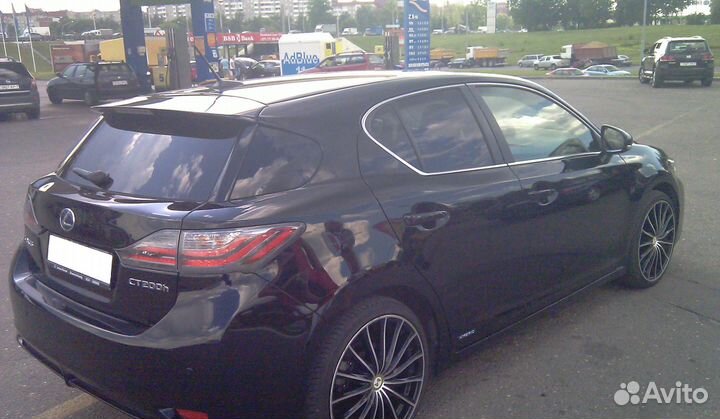 R19 Vredestein Ultrac Sessanta 225/35, PCD 5x100 DIA 21