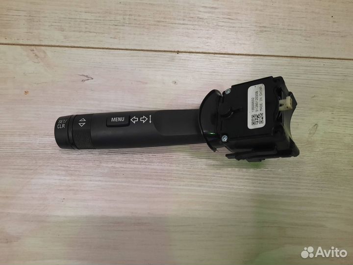 Переключатель поворотов подрулевой opel insignia