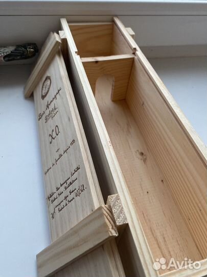 Деревянная коробка из-под коньяка