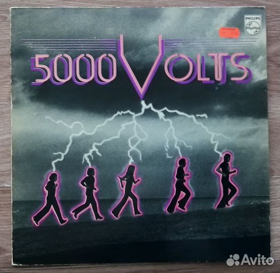 5000 volts