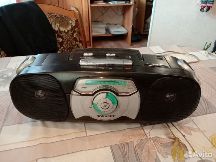 Кассетная магнитола