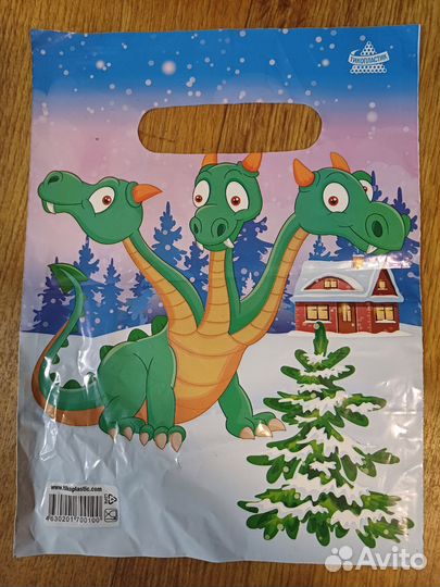 Новогодние пакеты,коробки