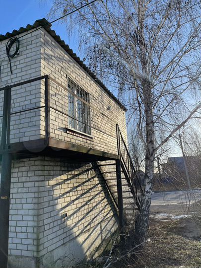 Гараж, > 30 м²