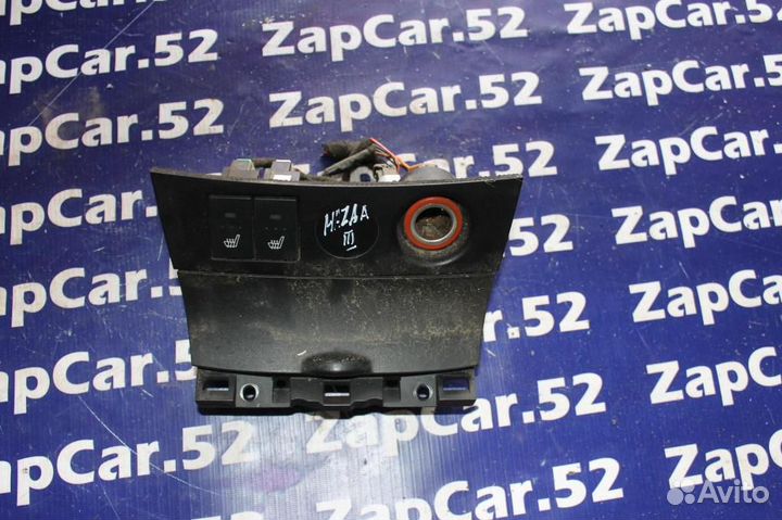 Кнопка обогрева сидений Мазда 3 BK бк