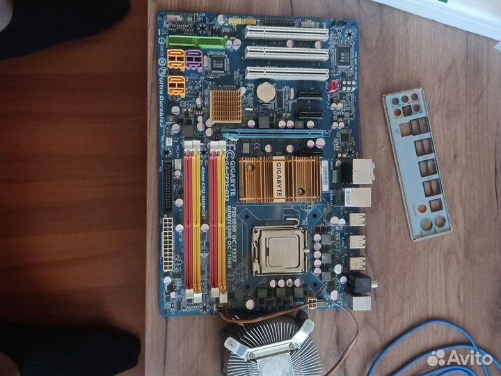 Материнская плата с процессором